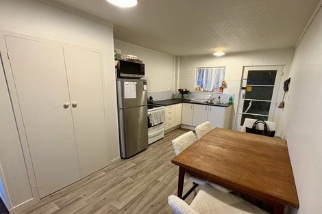 Photo of property in 22 Tower Hill, Stanmore Bay, Whangaparaoa, 0930