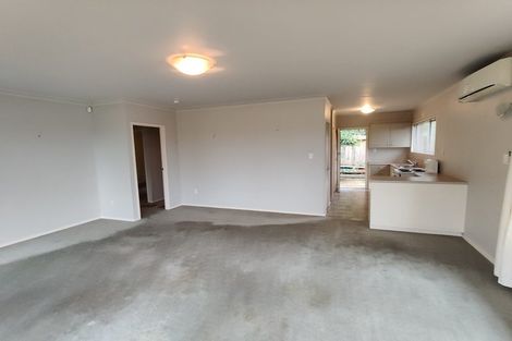 Photo of property in 1/19a Verran Road, Birkenhead, Auckland, 0626