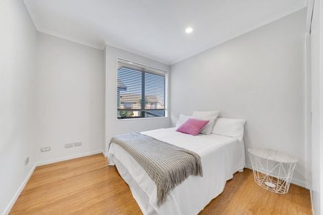 Photo of property in 75 Bruce Pulman Drive, Takanini, 2112