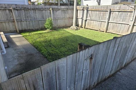 Photo of property in 53c Woodglen Road, Glen Eden, Auckland, 0602