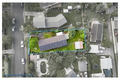 Photo of property in 2 Allington Road, Massey, Auckland, 0614