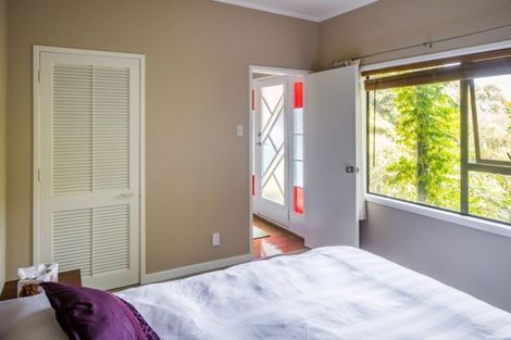 Photo of property in 16 Marama Terrace, Eastbourne, Lower Hutt, 5013