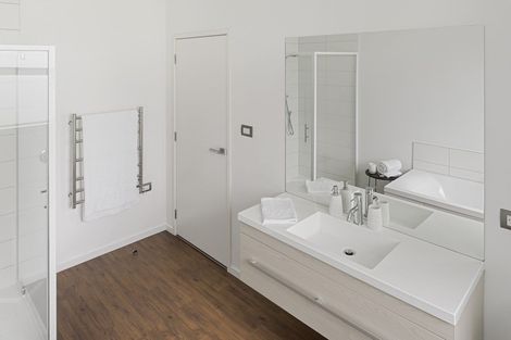 Photo of property in 28 De Castro Drive, Blenheim, 7201