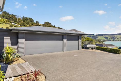 Photo of property in 11 Kaioruru Lane, Charteris Bay, Lyttelton, 8971