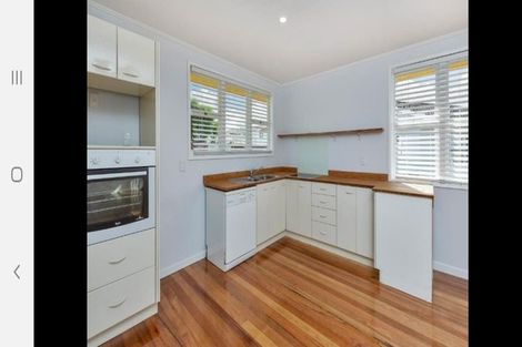 Photo of property in 16 Ogle Crescent, Te Kamo, Whangarei, 0112