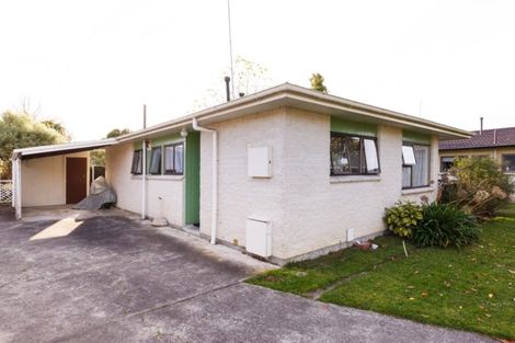 Photo of property in 5 Bethel Court, Milson, Palmerston North, 4414