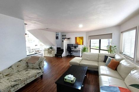 Photo of property in 10/37 Fields Parade, Oteha, Auckland, 0632