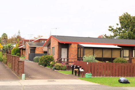 Photo of property in 4/72 Moore Street, Howick, Auckland, 2014