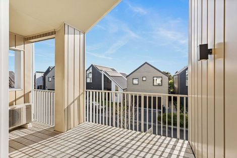 Photo of property in 14/2 Warrant Officer Lane, Hobsonville, Auckland, 0616