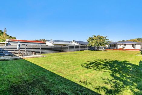 Photo of property in 65 Gillespies Road, Birchville, Upper Hutt, 5018