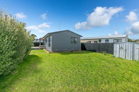 Photo of property in 11 Pringle Place, Nawton, Hamilton, 3200