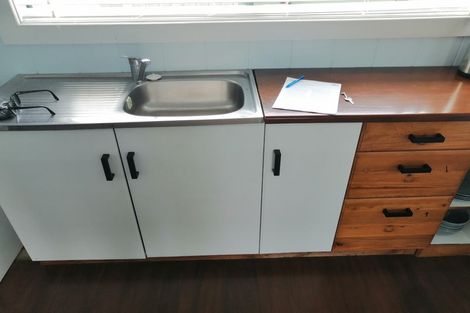 Photo of property in 27 Lowther Place, Taradale, Napier, 4112