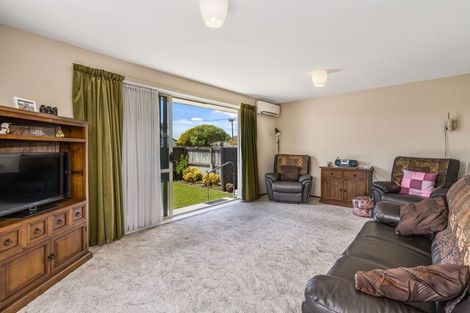 Photo of property in 1/66 Estuary Road, New Brighton, Christchurch, 8061