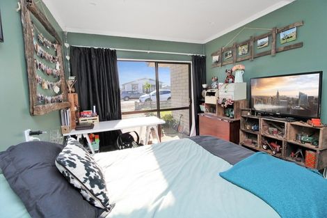 Photo of property in 57 Allardice Street, Dannevirke, 4930