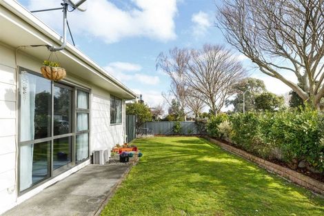 Photo of property in 1b John F Kennedy Drive, Milson, Palmerston North, 4414
