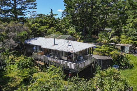 Photo of property in 114 Upper Drive, Greenhithe, Auckland, 0632