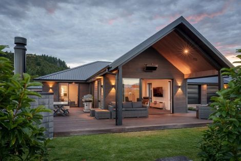 Photo of property in 8 Toru Street, Albert Town, Wanaka, 9305