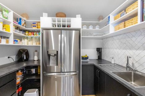 Photo of property in 28 Gammack Drive, Halswell, Christchurch, 8025