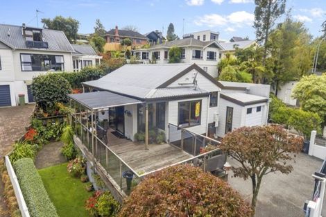 Photo of property in 11 Lake Domain Drive, Frankton, Hamilton, 3204