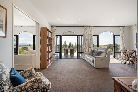 Photo of property in 39 Overdale Drive, Cashmere, Christchurch, 8022