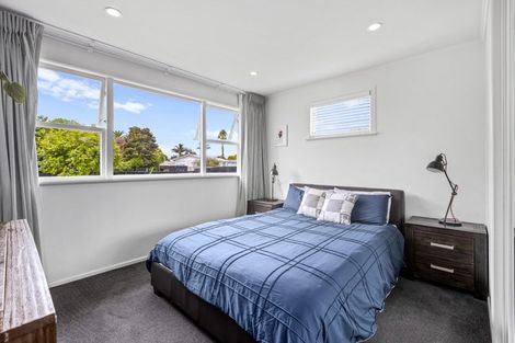 Photo of property in 11 Brennan Avenue, Te Atatu Peninsula, Auckland, 0610