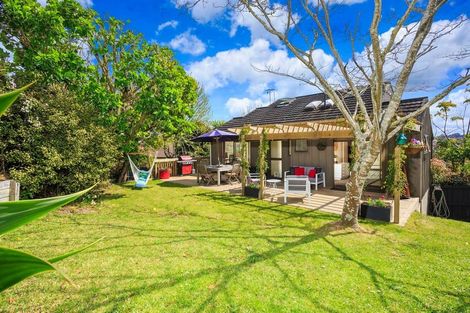 Photo of property in 20 Kallista Place, Browns Bay, Auckland, 0630