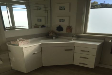 Photo of property in 114 Cliffs Road, Saint Clair, Dunedin, 9012