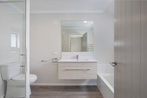 Photo of property in 2 Kingi Te Ahoaho Place, Otaki, 5512