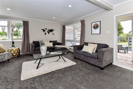 Photo of property in 37 Inverell Avenue, Wiri, Auckland, 2104