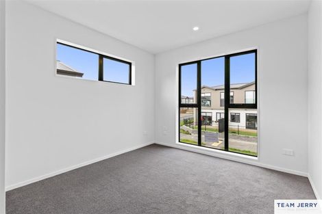 Photo of property in 51 Whare Kauri Road, Papakura, 2110