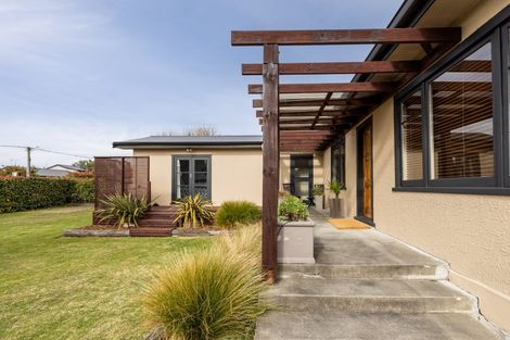 Photo of property in 23 Guthrie Road, Havelock North, 4130