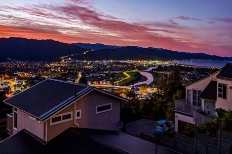 Photo of property in 85 Normandale Road, Normandale, Lower Hutt, 5010