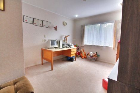 Photo of property in 2/65 East Street, Papakura, 2110
