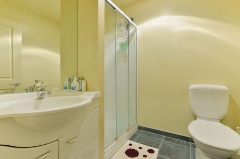 Photo of property in Atrium Apartments, 2r/154 The Terrace, Wellington Central, Wellington, 6011