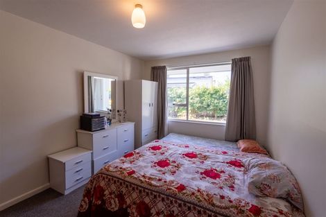 Photo of property in 2/120 Saint James Avenue, Papanui, Christchurch, 8053