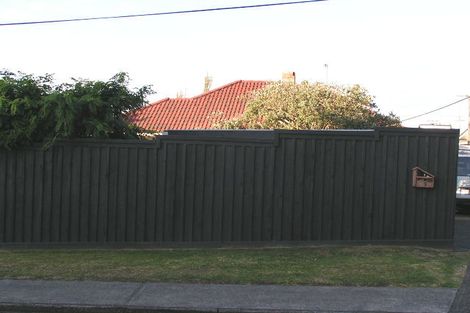 Photo of property in 2/9 Sydney Street, Hauraki, Auckland, 0622