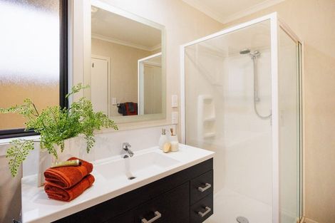 Photo of property in 3 Medallion Court, Kelvin Grove, Palmerston North, 4414