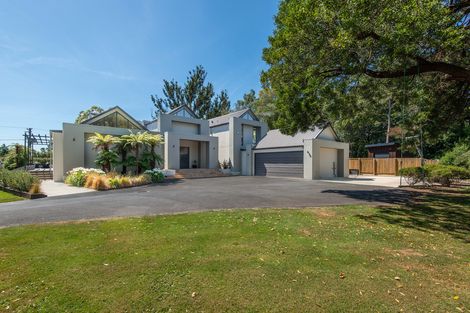Photo of property in 105 Gladstone Road South, East Taieri, Mosgiel, 9024