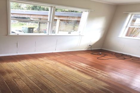 Photo of property in 1/133 Ennis Avenue, Pakuranga Heights, Auckland, 2010