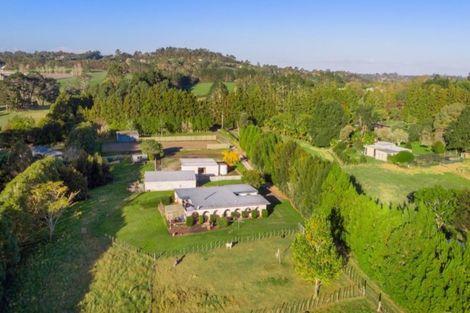 Photo of property in 102 Sanders Road, Paremoremo, Albany, 0793
