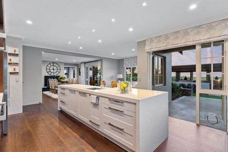 Photo of property in 38 Porterfield Road, Whitford, Howick, 2571