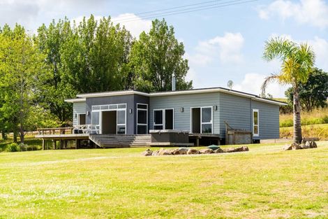 Photo of property in 918 Oneriri Road, Kaiwaka, 0573