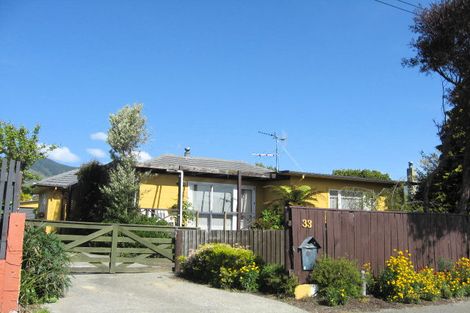 Photo of property in 33 Bledisloe Avenue, Stoke, Nelson, 7011