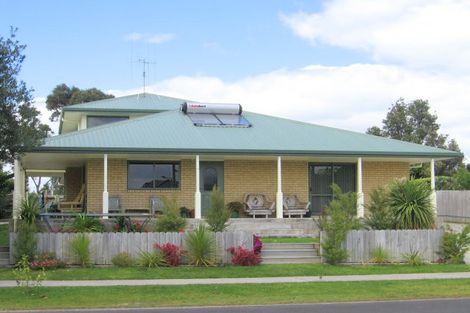Photo of property in 14 Papaunahi Road, Bowentown, Katikati, 3177