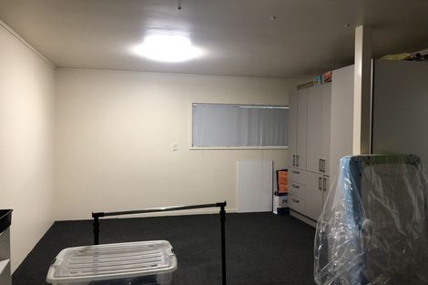 Photo of property in 2/66 Buscomb Avenue, Henderson, Auckland, 0610