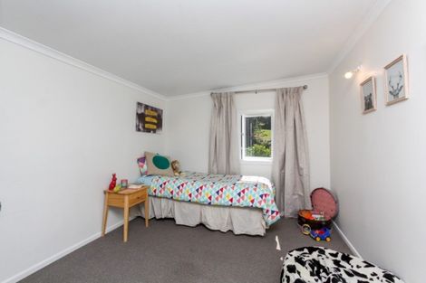 Photo of property in 186 Seaview Road, Westown, New Plymouth, 4310