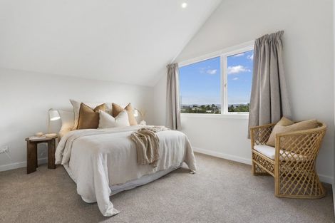 Photo of property in 38 Toru Street, Te Atatu Peninsula, Auckland, 0610