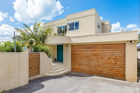 Photo of property in 1 Hurdlow Place, Manly, Whangaparaoa, 0930