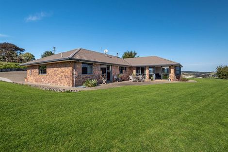 Photo of property in 16 Oyster Road West, Kaukapakapa, Warkworth, 0984