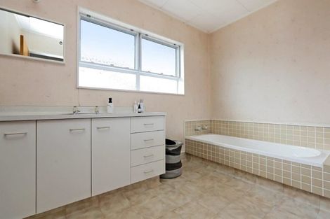 Photo of property in 809a Queen Street East, Parkvale, Hastings, 4122